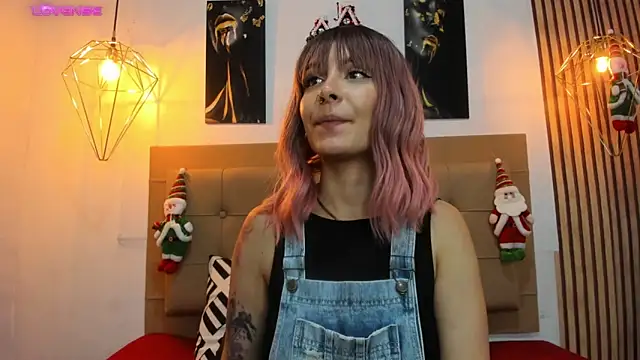 alesziarose online show from November 25, 2025, 7:03 pm