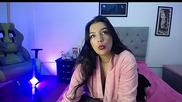 Esmeraldaa- online show from September 29, 2025, 10:31 am