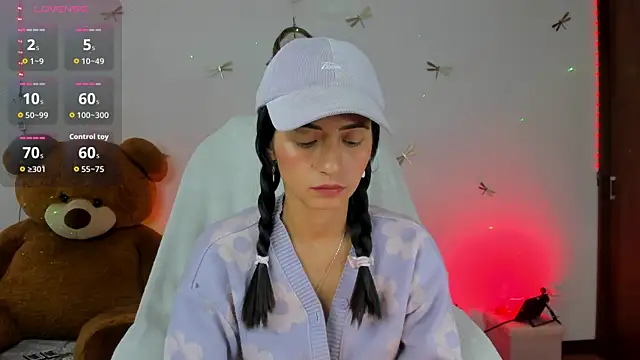 princessluna 19 online show from September 18, 2025, 8:44 pm