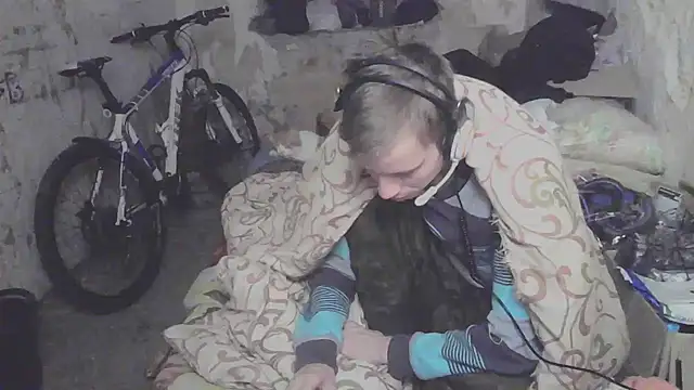 makarov1993 online show from October 7, 2025, 4:20 am