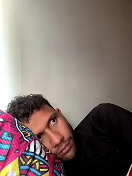 Snapshot of Michaell_Spinelly chatting on September 11, 2025, 5:24 pm Michaell Spinelly online show from September 11, 2025, 5:24 pm