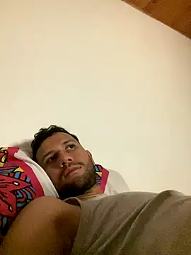 Snapshot of Michaell_Spinelly chatting on September 12, 2025, 11:26 pm Michaell Spinelly online show from September 12, 2025, 11:26 pm