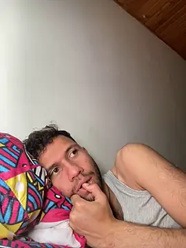 Snapshot of Michaell_Spinelly chatting on September 13, 2025, 3:23 pm Michaell Spinelly online show from September 13, 2025, 3:23 pm