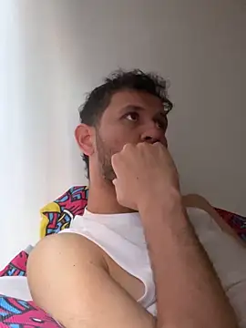 Snapshot of Michaell_Spinelly chatting on September 15, 2025, 5:57 pm Michaell Spinelly online show from September 15, 2025, 5:57 pm