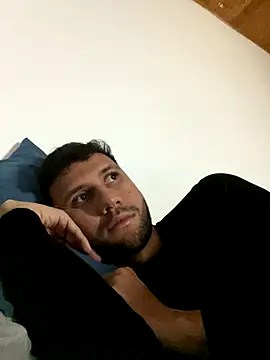 Snapshot of Michaell_Spinelly chatting on September 18, 2025, 8:22 pm Michaell Spinelly online show from September 18, 2025, 8:22 pm