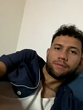 Snapshot of Michaell_Spinelly chatting on September 22, 2025, 3:19 am Michaell Spinelly online show from September 22, 2025, 3:19 am