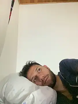 Snapshot of Michaell_Spinelly chatting on September 23, 2025, 3:31 am Michaell Spinelly online show from September 23, 2025, 3:31 am