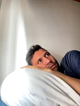 Snapshot of Michaell_Spinelly chatting on September 23, 2025, 3:59 pm Michaell Spinelly online show from September 23, 2025, 3:59 pm