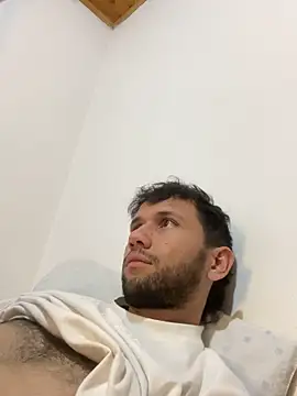 Snapshot of Michaell_Spinelly chatting on September 25, 2025, 3:21 am Michaell Spinelly online show from September 25, 2025, 3:21 am