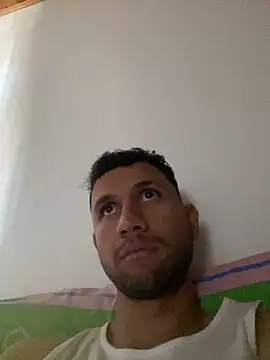 Snapshot of Michaell_Spinelly chatting on October 7, 2025, 8:17 pm Michaell Spinelly online show from October 7, 2025, 8:17 pm