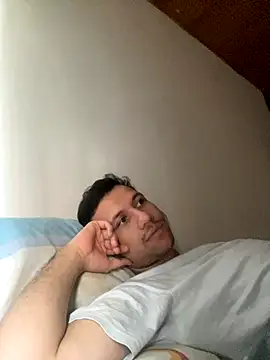 Snapshot of Michaell_Spinelly chatting on November 5, 2025, 8:09 pm Michaell Spinelly online show from November 5, 2025, 8:09 pm