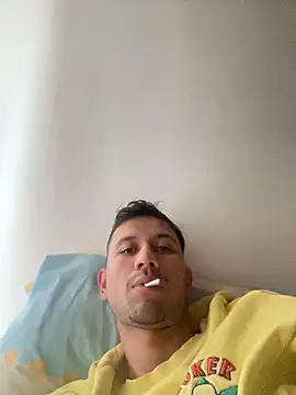 Snapshot of Michaell_Spinelly chatting on November 10, 2025, 5:23 pm Michaell Spinelly online show from November 10, 2025, 5:23 pm