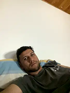 Snapshot of Michaell_Spinelly chatting on November 19, 2025, 1:16 am Michaell Spinelly online show from November 19, 2025, 1:16 am