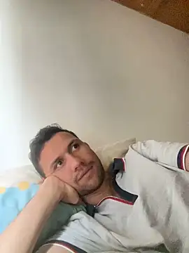 Snapshot of Michaell_Spinelly chatting on November 27, 2025, 7:38 pm Michaell Spinelly online show from November 27, 2025, 7:38 pm