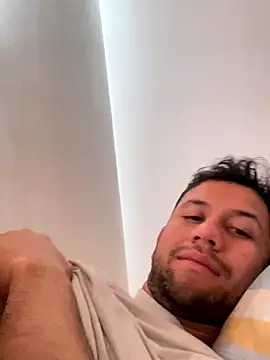 Snapshot of Michaell_Spinelly chatting on December 5, 2025, 2:58 pm Michaell Spinelly online show from December 5, 2025, 2:58 pm