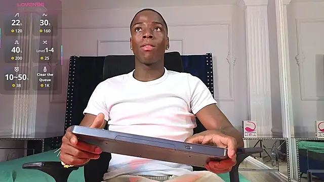 Snapshot of CharlesBrown_ chatting on September 26, 2025, 9:08 pm CharlesBrown online show from September 26, 2025, 9:08 pm