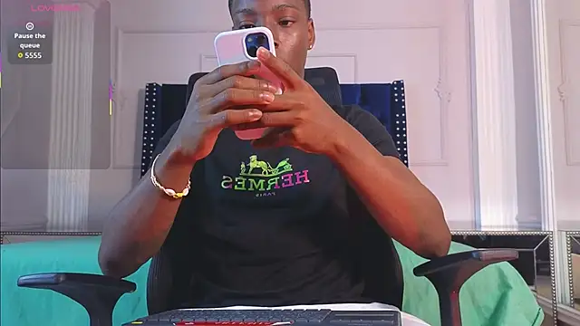 Snapshot of CharlesBrown_ chatting on October 2, 2025, 12:56 pm CharlesBrown online show from October 2, 2025, 12:56 pm