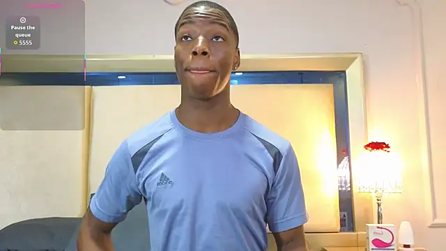 Snapshot of CharlesBrown_ chatting on October 15, 2025, 11:32 am CharlesBrown online show from October 15, 2025, 11:32 am