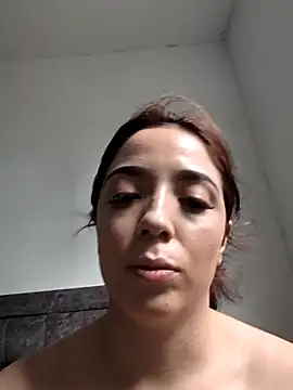 summi10 online show from September 18, 2025, 8:44 pm