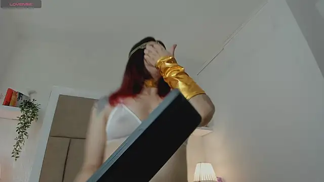 Snapshot of Alisson_Owen chatting on November 4, 2025, 4:00 am Alisson Owen online show from November 4, 2025, 4:00 am