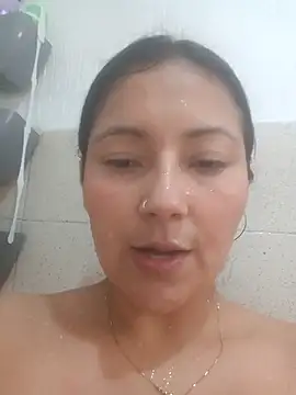 mafe velezzz online show from October 24, 2025, 1:07 pm