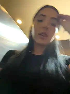 oh nina online show from November 14, 2025, 10:07 pm