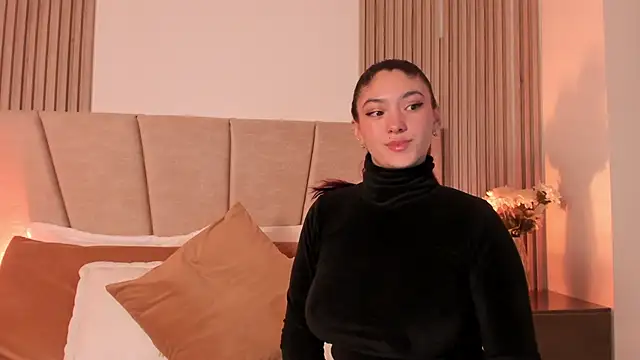 Snapshot of Victoria_Beaumont chatting on September 24, 2025, 12:08 pm Victoria Beaumont online show from September 24, 2025, 12:08 pm