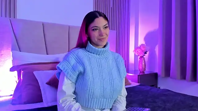 Snapshot of Victoria_Beaumont chatting on November 14, 2025, 11:42 am Victoria Beaumont online show from November 14, 2025, 11:42 am