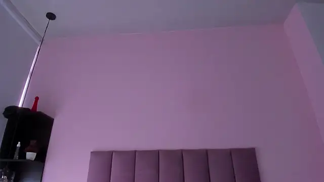 Snapshot of violet_myerrs chatting on September 12, 2025, 12:38 pm violet myerrs online show from September 12, 2025, 12:38 pm