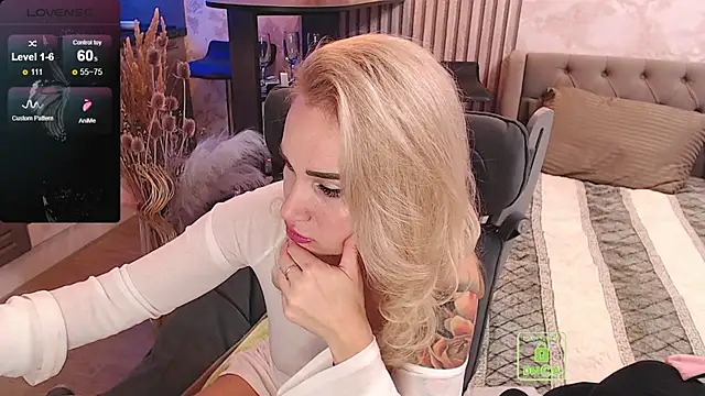 Snapshot of FreeBerryMILF chatting on December 14, 2025, 8:35 pm FreeBerryMILF online show from December 14, 2025, 8:35 pm