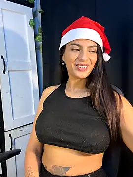 chicachocolate01 online show from December 16, 2025, 4:39 am