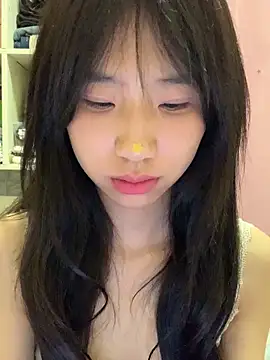 xiaotao-999 online show from November 23, 2025, 4:07 pm