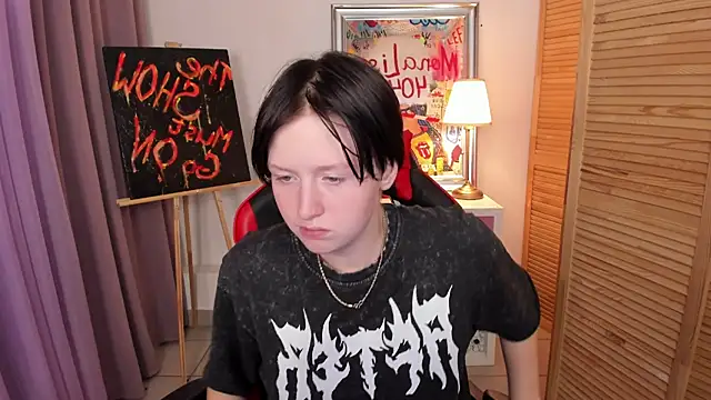 ayakskalermonss online show from September 9, 2025, 8:14 am