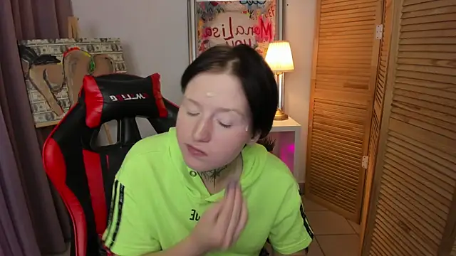 ayakskalermonss online show from October 11, 2025, 8:24 am