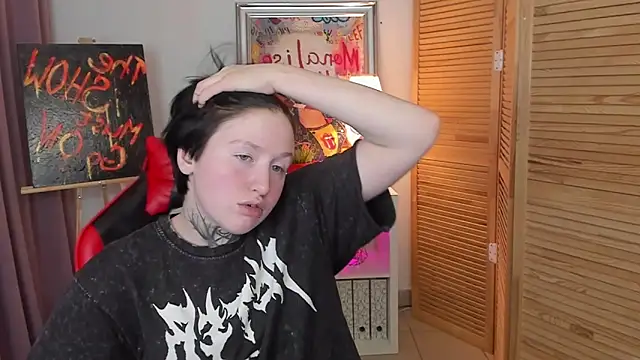 ayakskalermonss online show from November 14, 2025, 8:24 am