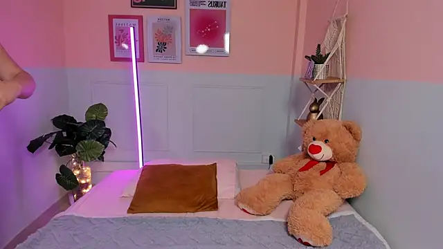 Snapshot of Camila_Rivers chatting on December 5, 2025, 4:21 am Camila Rivers online show from December 5, 2025, 4:21 am