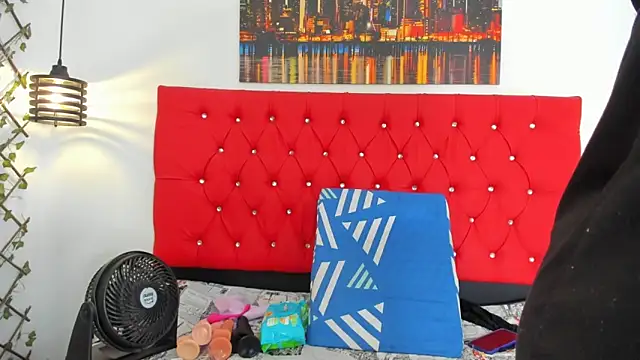 Snapshot of carolinacrus01 chatting on November 2, 2025, 2:19 pm carolinacrus01 online show from November 2, 2025, 2:19 pm