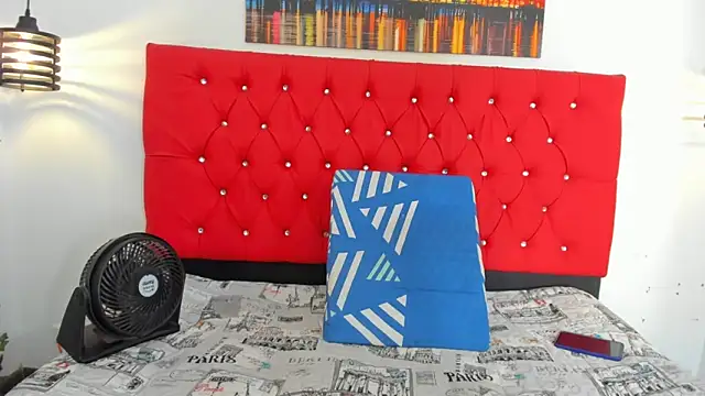 Snapshot of carolinacrus01 chatting on November 6, 2025, 4:08 pm carolinacrus01 online show from November 6, 2025, 4:08 pm