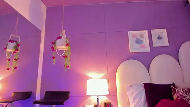 Snapshot of my_aleja_ chatting on September 15, 2025, 12:49 pm my aleja online show from September 15, 2025, 12:49 pm