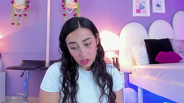 Snapshot of my_aleja_ chatting on October 25, 2025, 1:07 pm my aleja online show from October 25, 2025, 1:07 pm