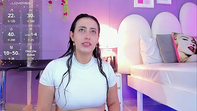 Snapshot of my_aleja_ chatting on November 5, 2025, 2:50 pm my aleja online show from November 5, 2025, 2:50 pm