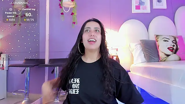 Snapshot of my_aleja_ chatting on November 9, 2025, 1:53 pm my aleja online show from November 9, 2025, 1:53 pm