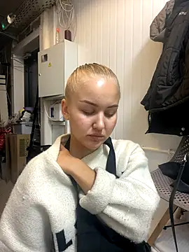 CandyVice online show from September 20, 2025, 4:41 pm