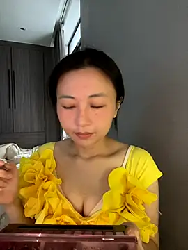 Snapshot of haiyan125216 chatting on December 3, 2025, 7:38 am haiyan125216 online show from December 3, 2025, 7:38 am