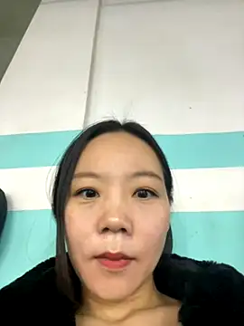 xinmeng-000 online show from November 5, 2025, 3:50 am