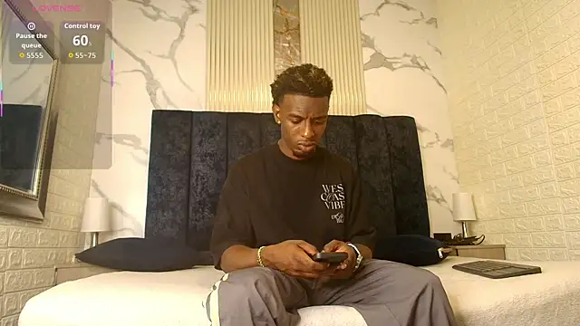 Snapshot of pipedark_ chatting on September 23, 2025, 1:14 pm pipedark online show from September 23, 2025, 1:14 pm