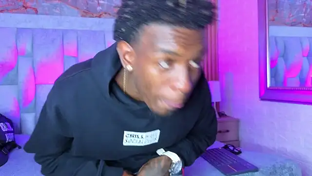 Snapshot of pipedark_ chatting on October 11, 2025, 3:17 am pipedark online show from October 11, 2025, 3:17 am