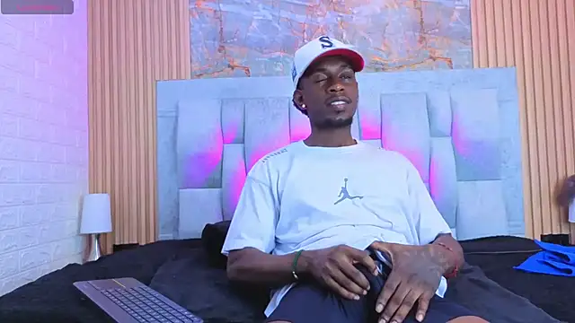 Snapshot of pipedark_ chatting on November 5, 2025, 3:06 am pipedark online show from November 5, 2025, 3:06 am