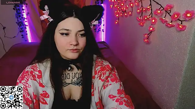 Snapshot of mirana_blade chatting on November 29, 2025, 10:18 am mirana blade online show from November 29, 2025, 10:18 am