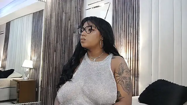 SheilaCoopers  online show from October 21, 2025, 11:22 am